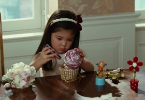 Judith-Leiber-Cupcake-Clutch-Sex-and-the-City-Movie1