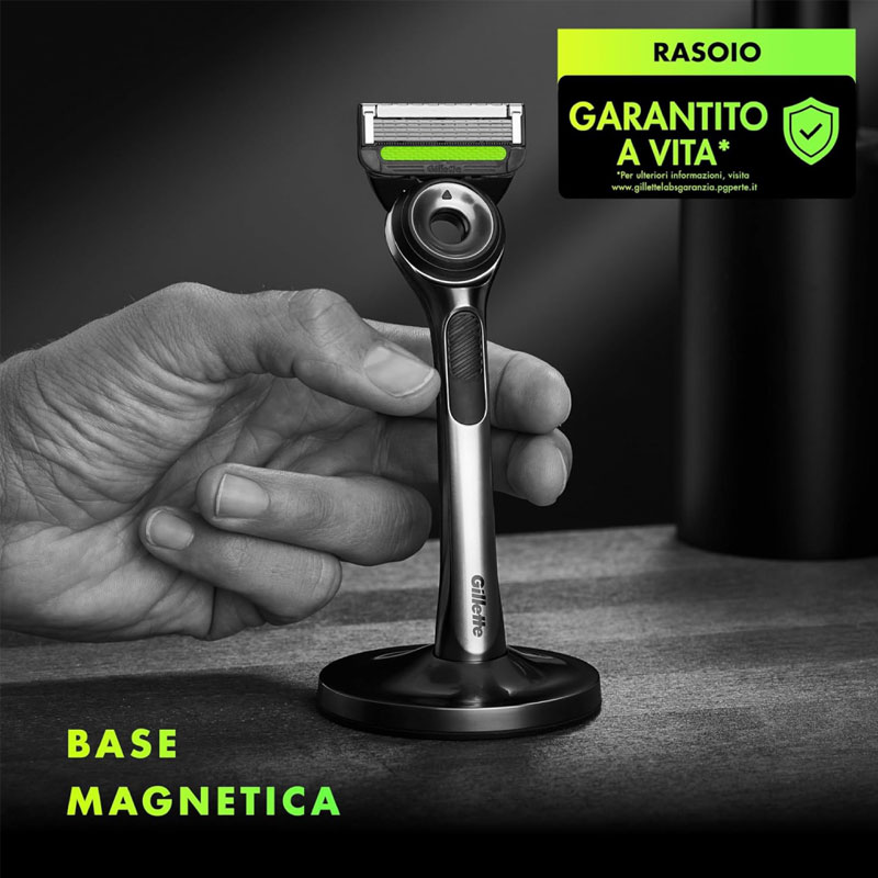 GILLETTE LABS SILVER Rasoio 5 lame con barra esfoliante + base - immagine 2